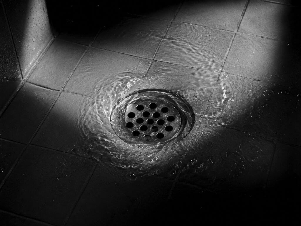 Psycho 1960 Hitchcock best horror movie of all time shower scene